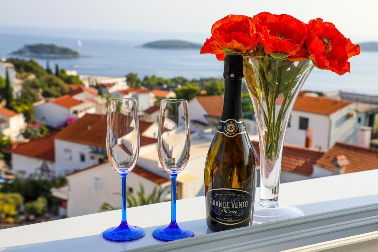 Stella Maris - Penthouse, Hvar Apartment ฮวาร์ ภายนอก รูปภาพ